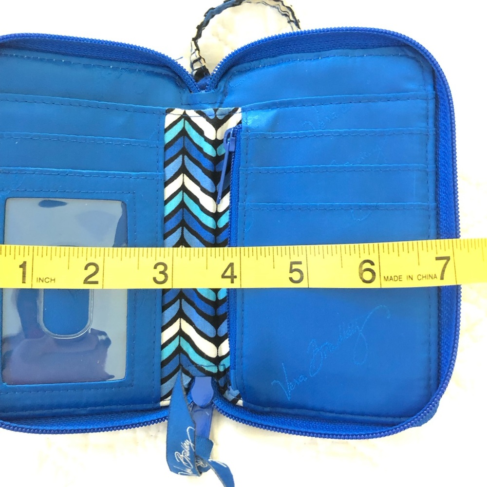 Vera Bradley Blue and White Floral Bifold Wallet/Phone Holder - Picture 12 of 14